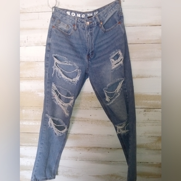 Distressed Blue Jeans - Picture 3 of 4